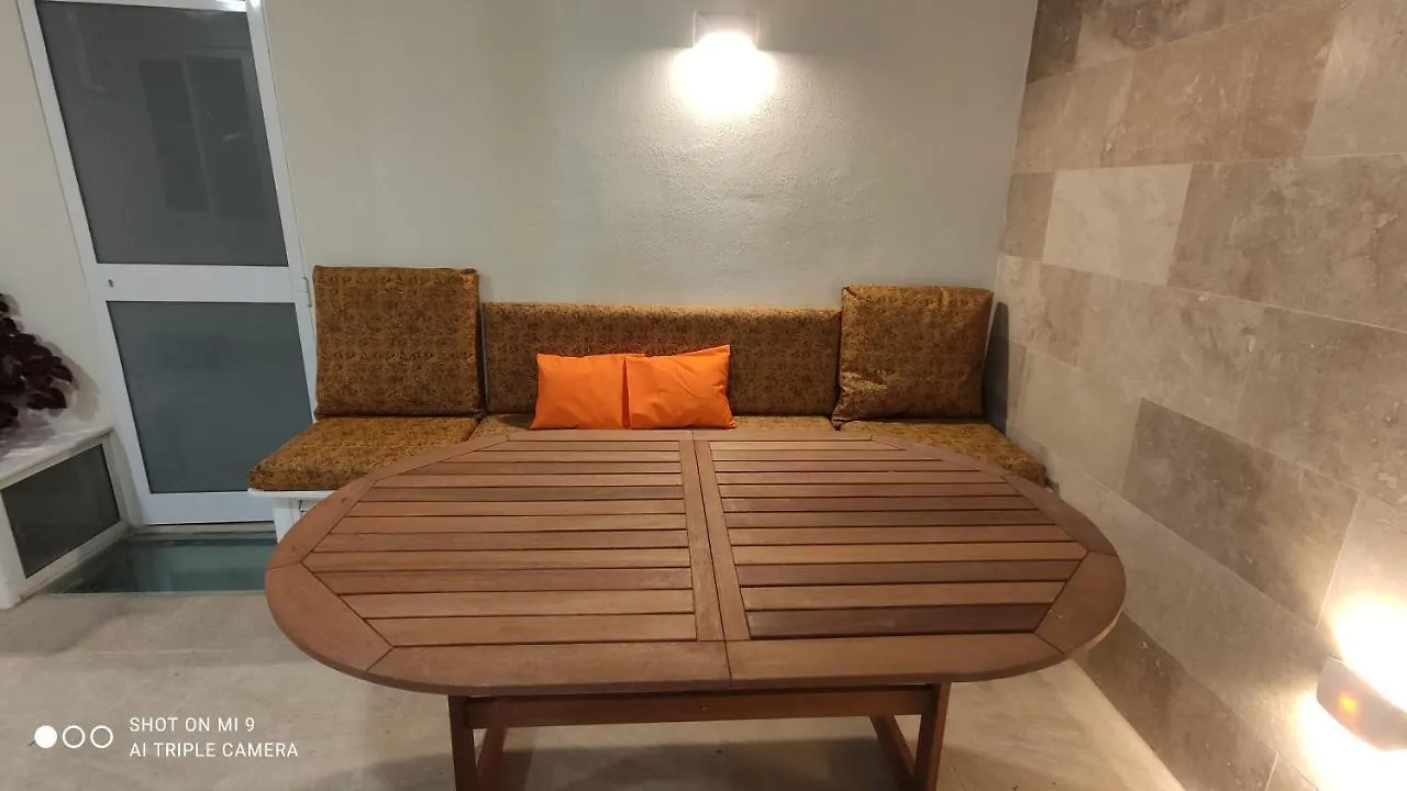 Aquamarine Sea Front Apartments - Elevated Ground Floor With Balcony And Yard Marsaskala Málta