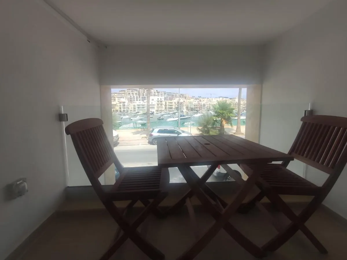 Aquamarine Sea Front Apartments - Elevated Ground Floor With Balcony And Yard Marsaskala Málta